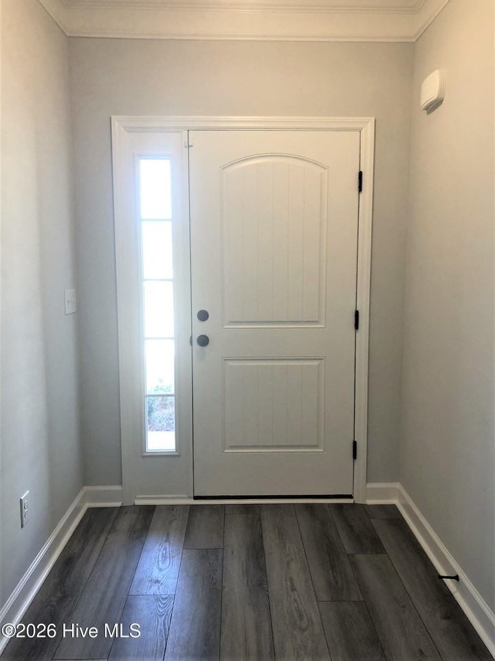 851 Goodale Dr - Photo 3 of 20