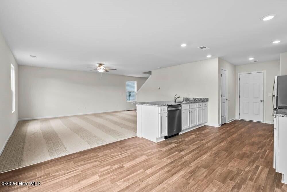 1551 Gate Hill Rd Se - Photo 4 of 17