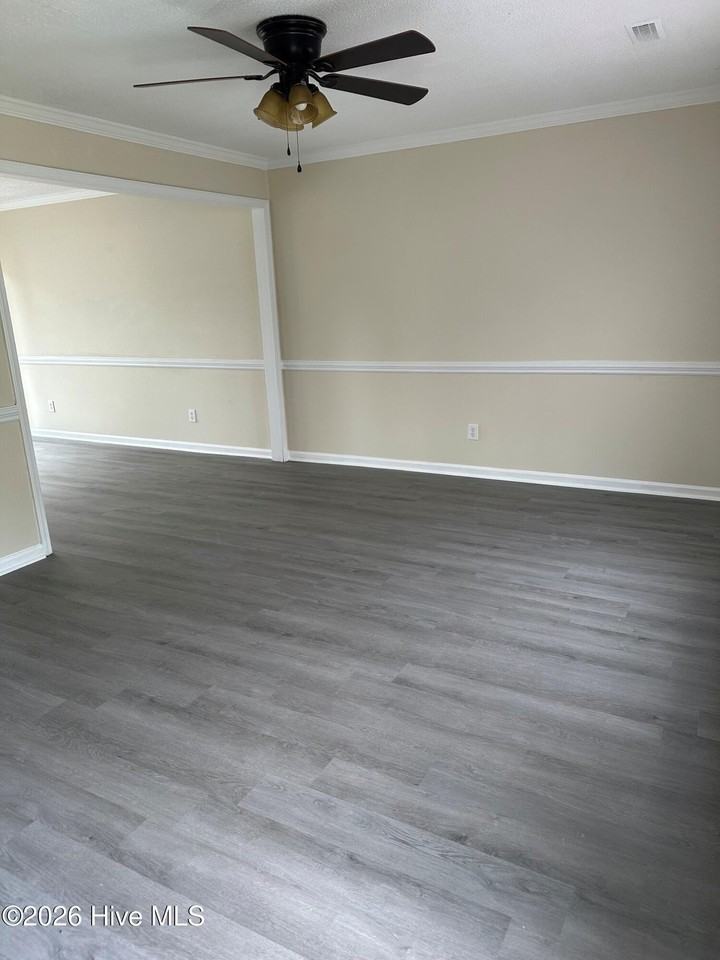 113 Concord Dr #A - Photo 3 of 12