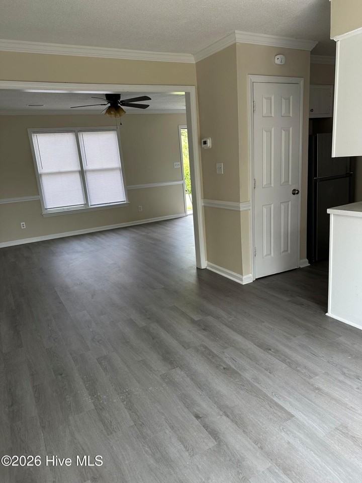 113 Concord Dr #A - Photo 6 of 12