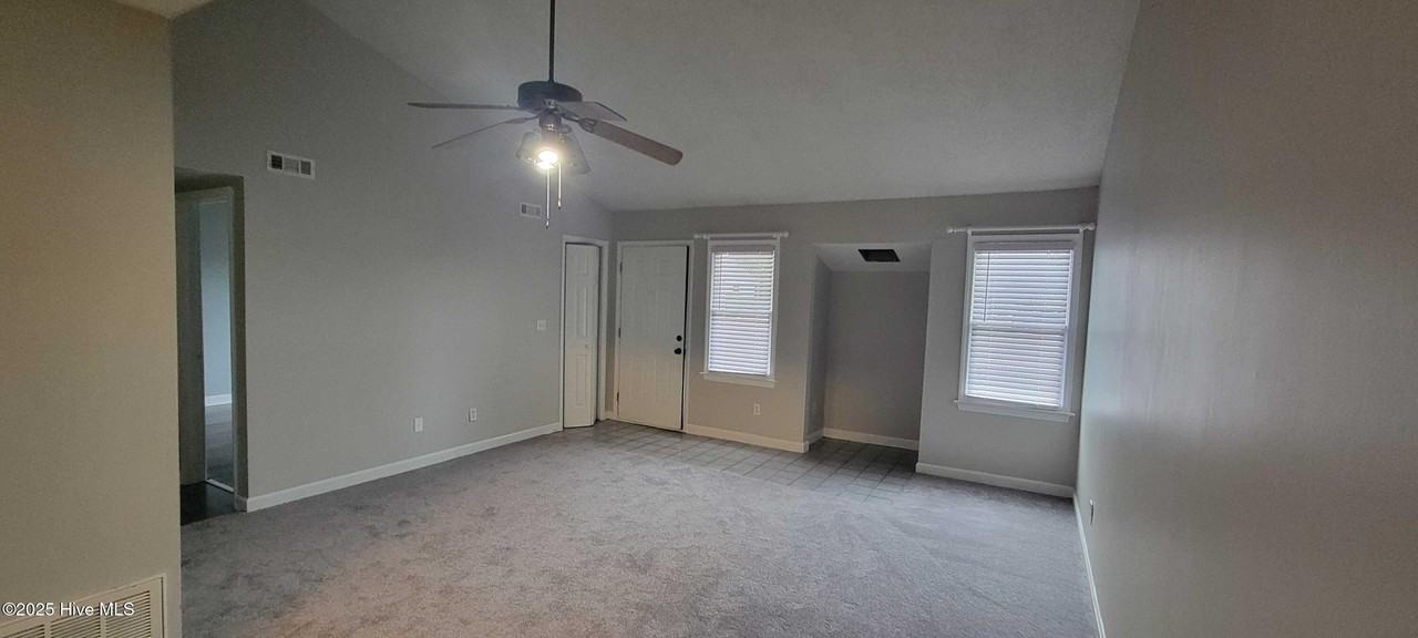 3315 Dortches Ct - Photo 2 of 13