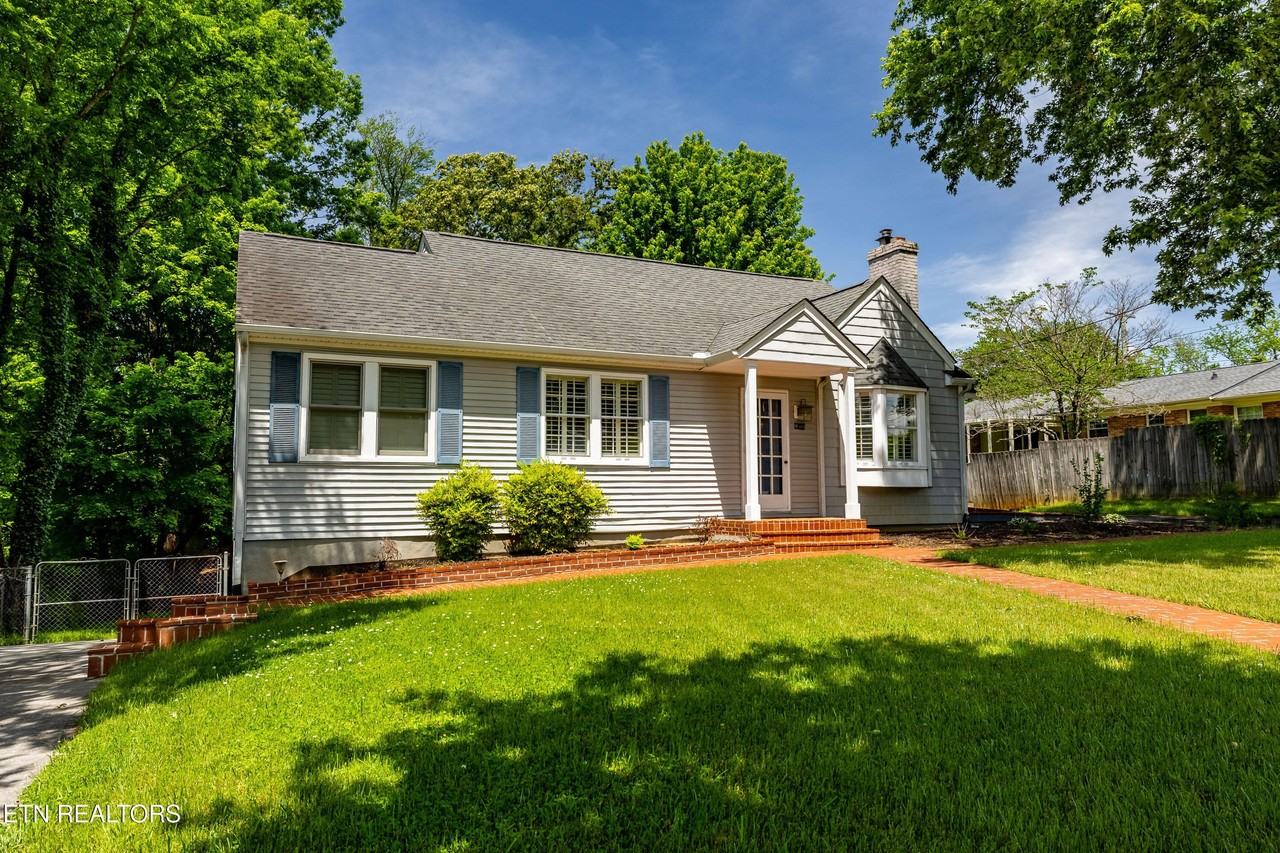 1105 Sterling Ave - Photo 4 of 39
