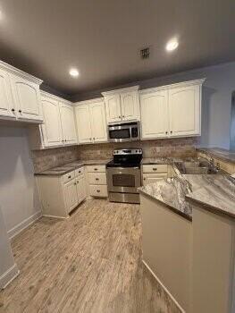 6107 73rd St #A - Photo 5 of 17