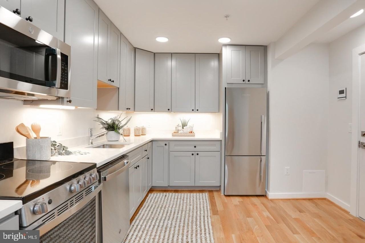 3925 Georgia Ave Nw - Photo 2 of 29