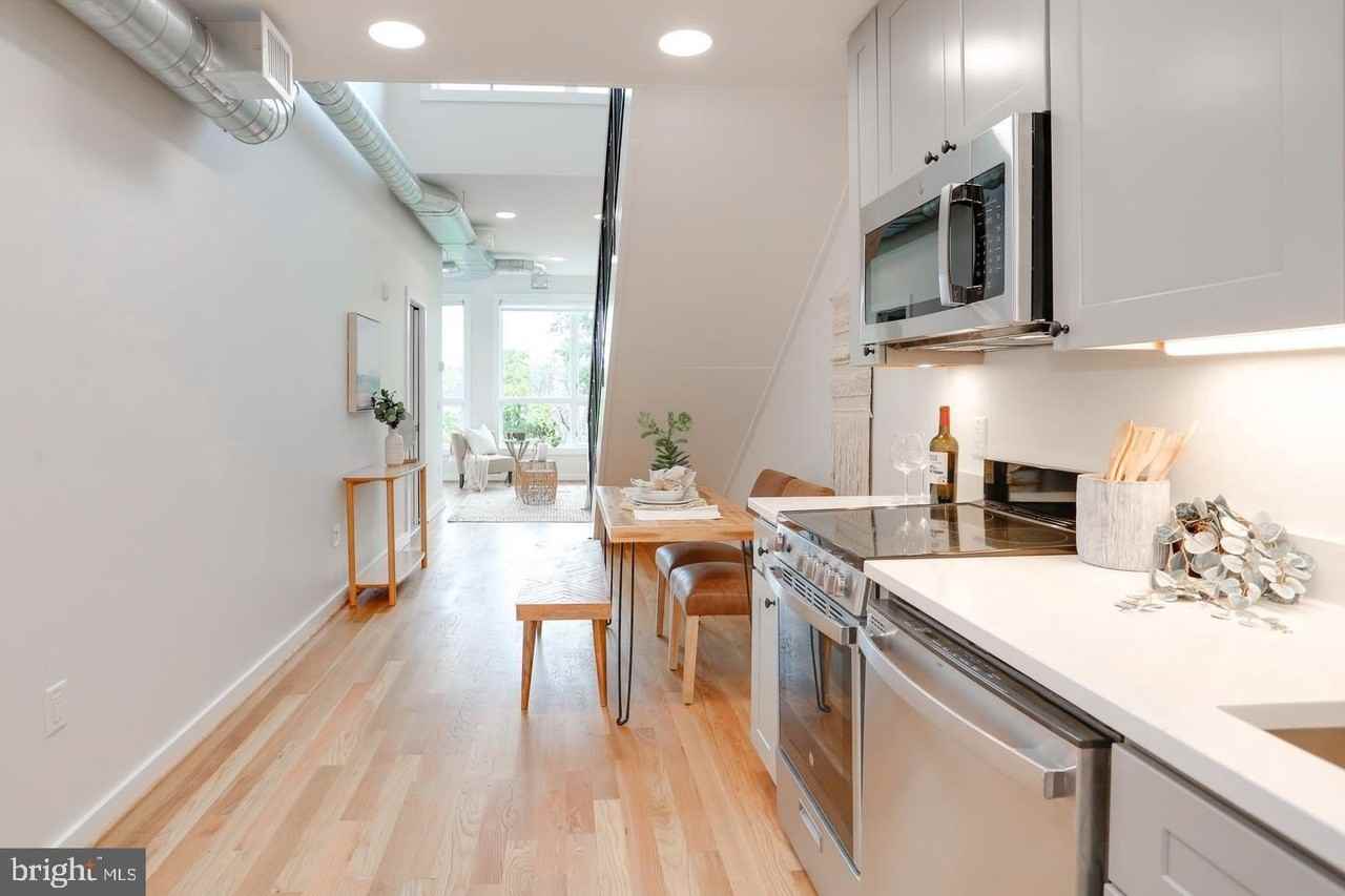 3925 Georgia Ave Nw - Photo 4 of 29