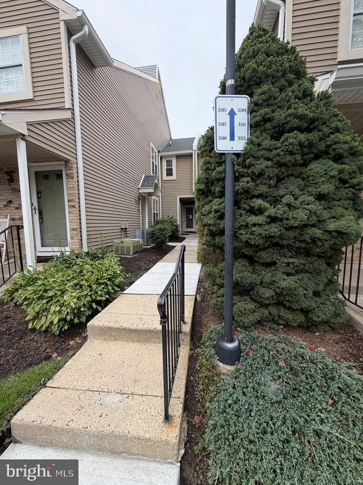 3505 Society Pl - Photo 2 of 14