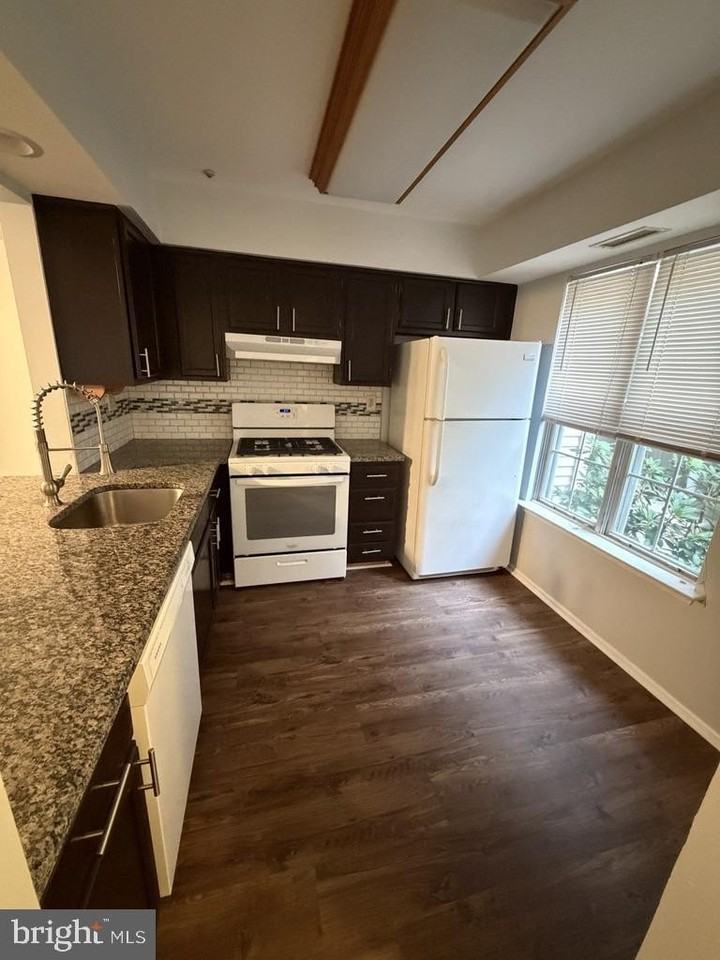 3505 Society Pl - Photo 5 of 14