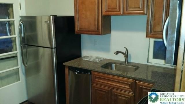 1324 W Broad St #2 - Photo 3 of 5
