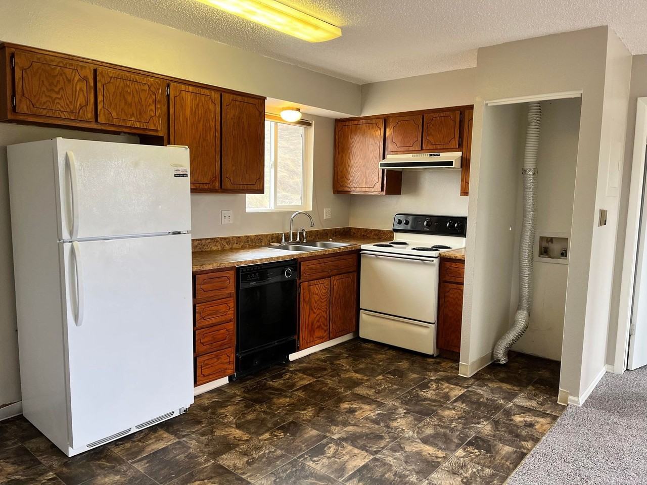 Yampa St W 2025 - Photo 2 of 10