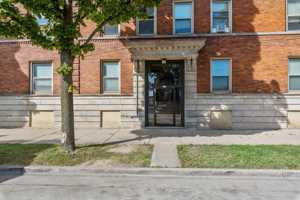 featured image of 805 N 22nd St