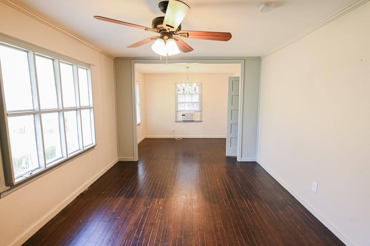 350 Pineview Dr #1 - Photo 6 of 10