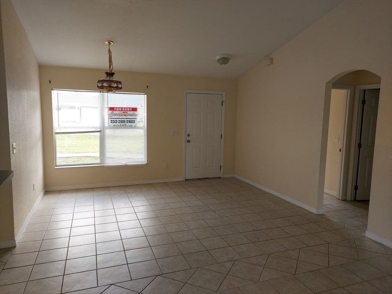 130 Juniper Loop Cir - Photo 2 of 11