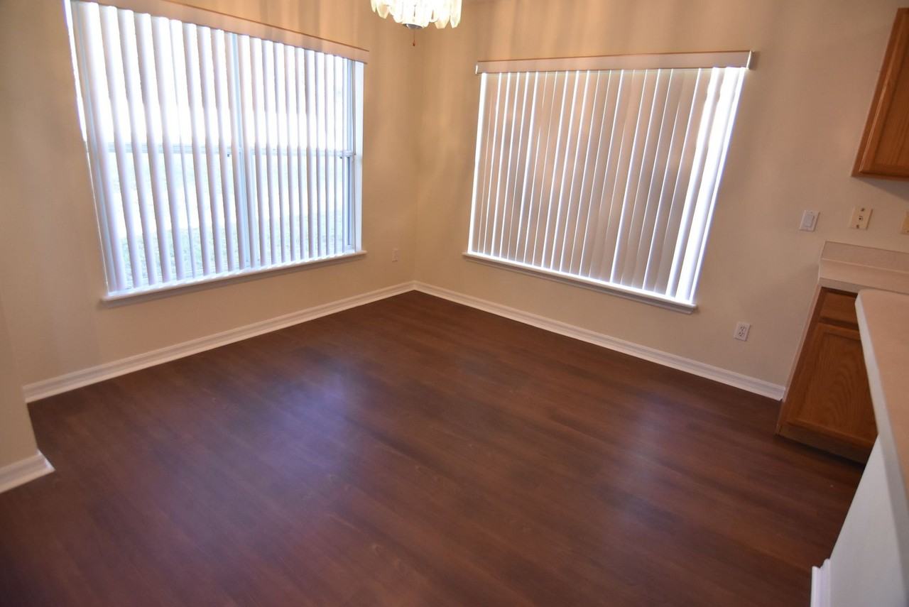 219 Haversham Rd - Photo 5 of 17