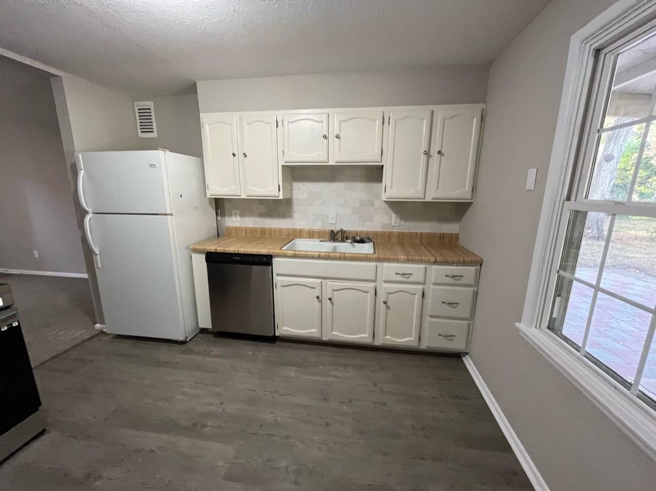 4603 S Gold St - Photo 5 of 11