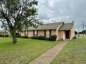 9104 Woodgate Cir E - Photo 1 of 1