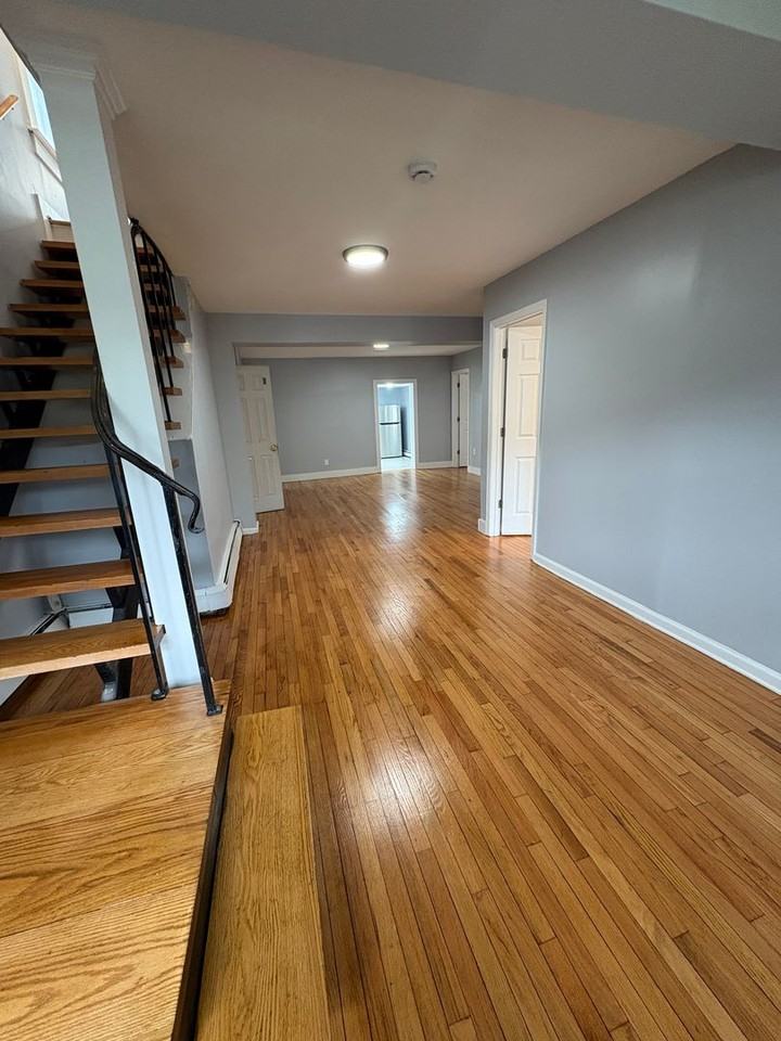 119 7th Ave - Photo 6 of 50