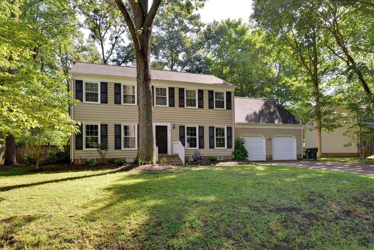 103 Castlewood Ct - Photo 2 of 42