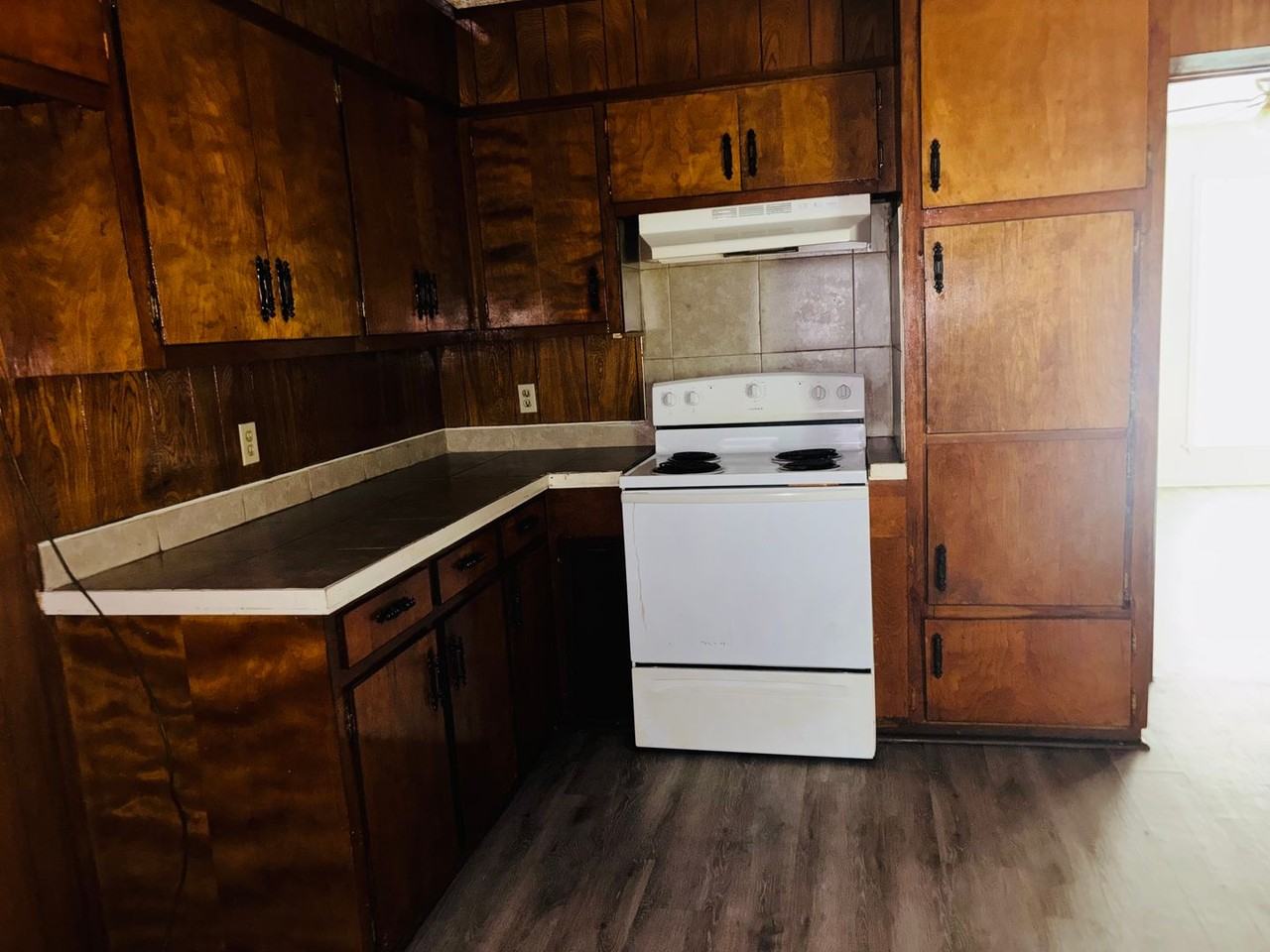 1110 Branch St - Photo 4 of 12