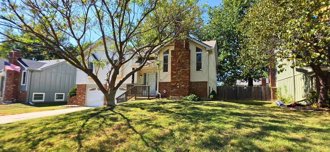 13944 S Raintree Dr - Photo 4 of 43