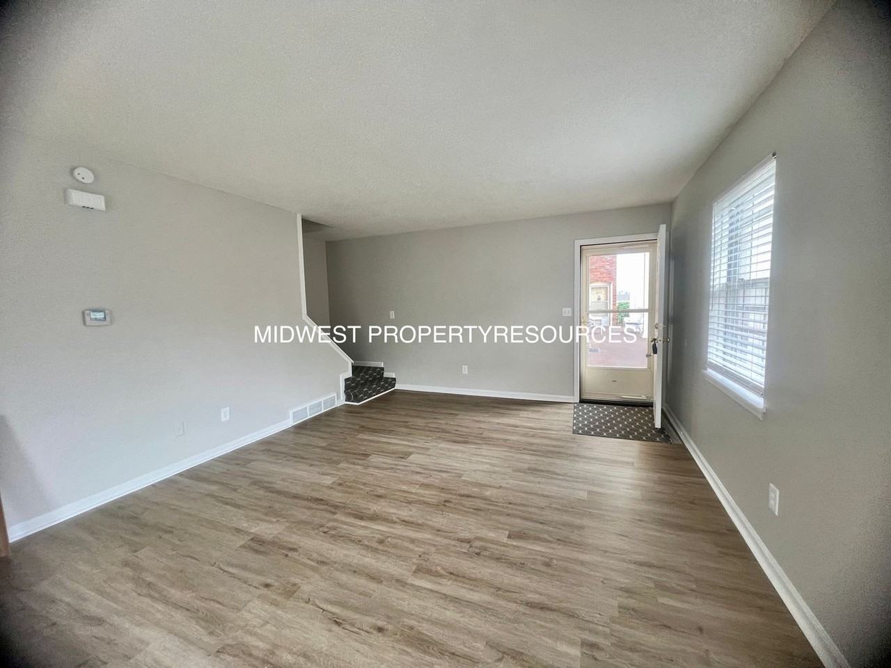 941 Nw Colbern Rd - Photo 4 of 18
