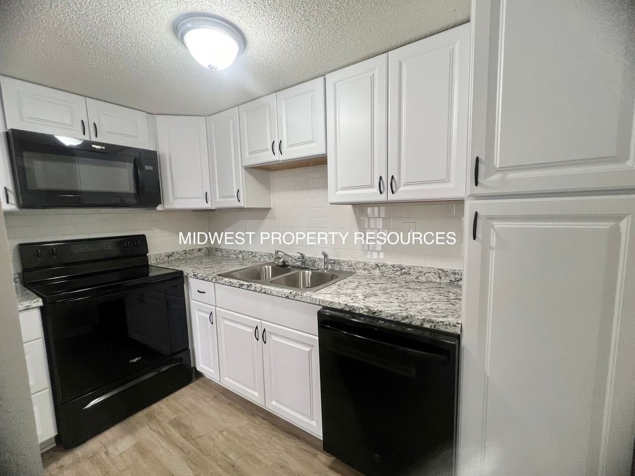 941 Nw Colbern Rd - Photo 6 of 18