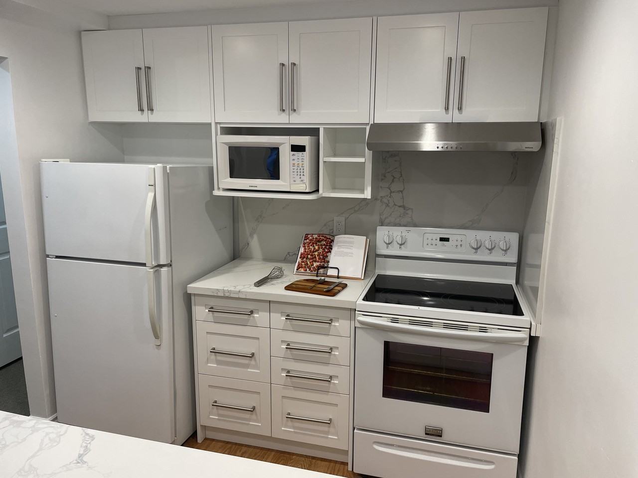 259 Withrow Avenue - Photo 6 of 13