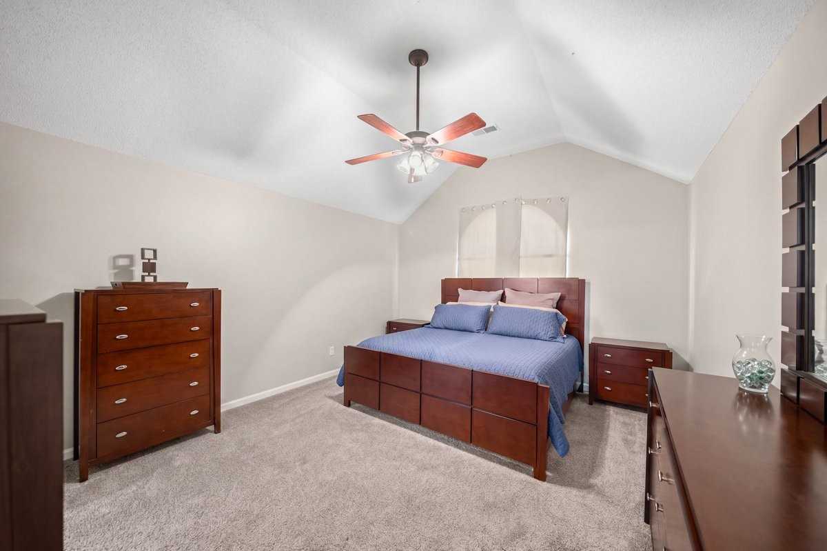 Ivy Dr #11181 - Photo 3 of 22