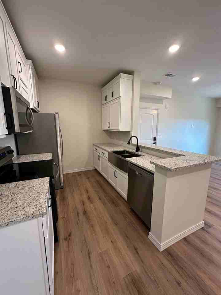 750 Windsor Ct #104 - Photo 6 of 13