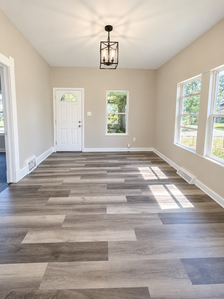 2480 Caledonia St - Photo 4 of 11