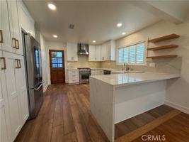 featured image of 1328 W 13th St