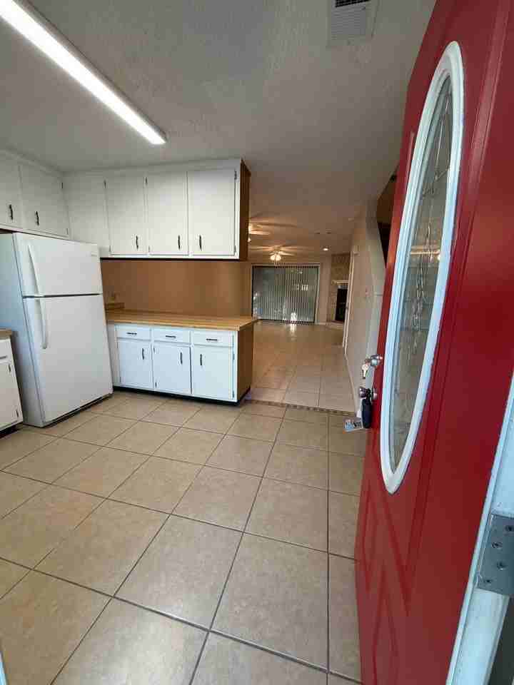 102 Inlet Reach Cir - Photo 2 of 24