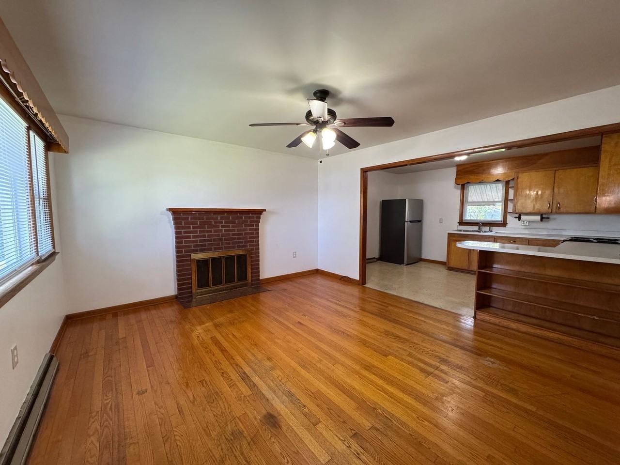 230 N Sunset Dr - Photo 6 of 12
