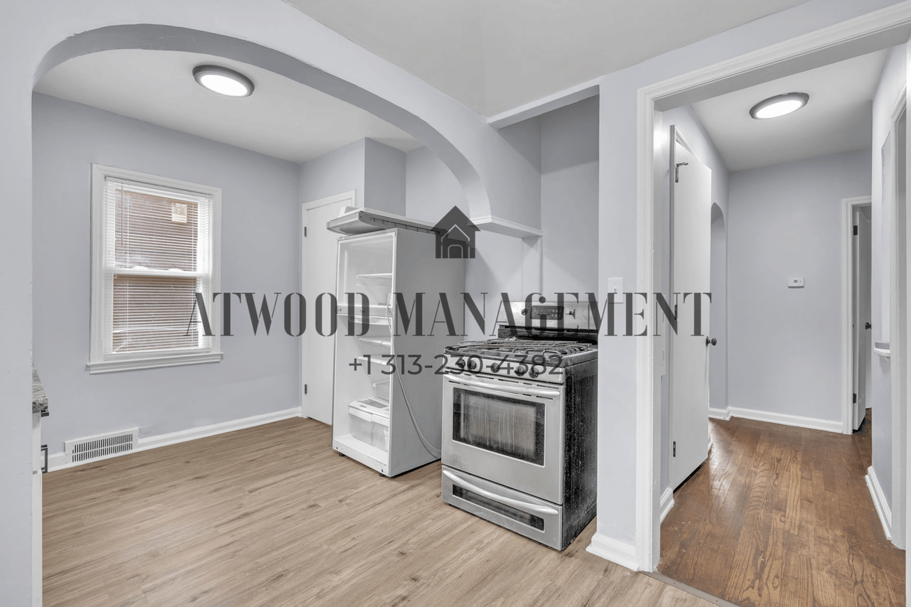 16146 W Parkway St - Photo 7 of 19