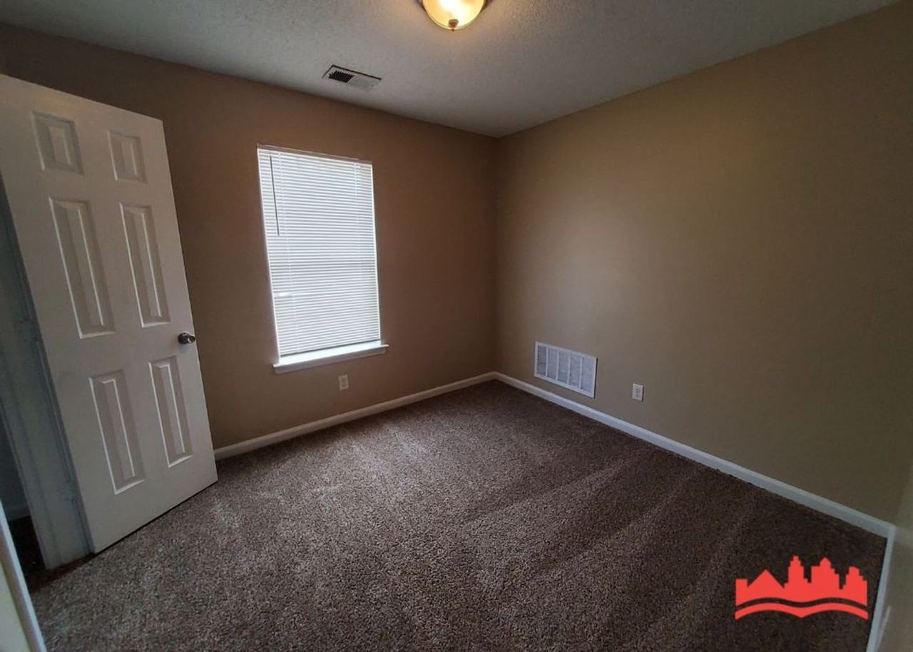 5210 Ogunquit Ln - Photo 2 of 24