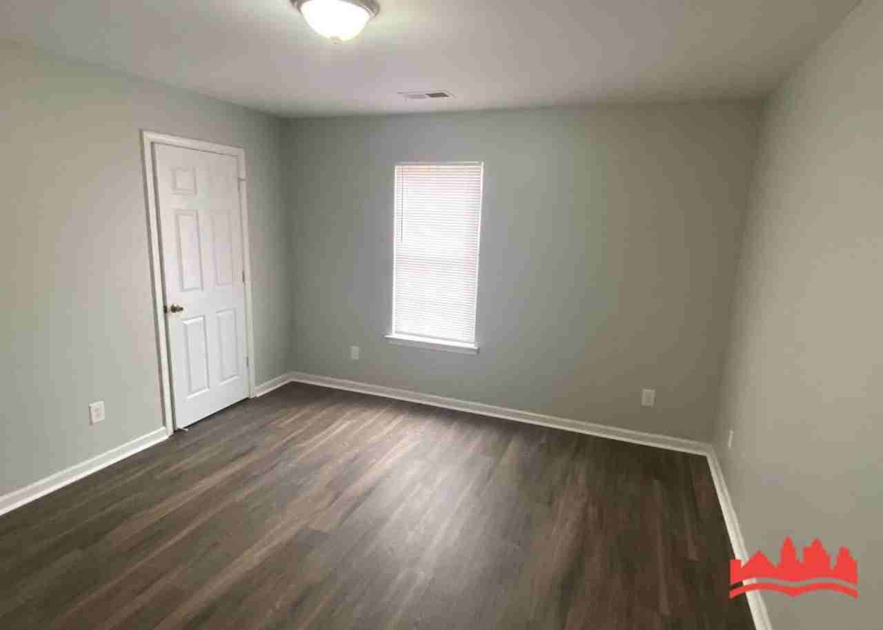 3932 Oak Branch Cir E - Photo 5 of 14