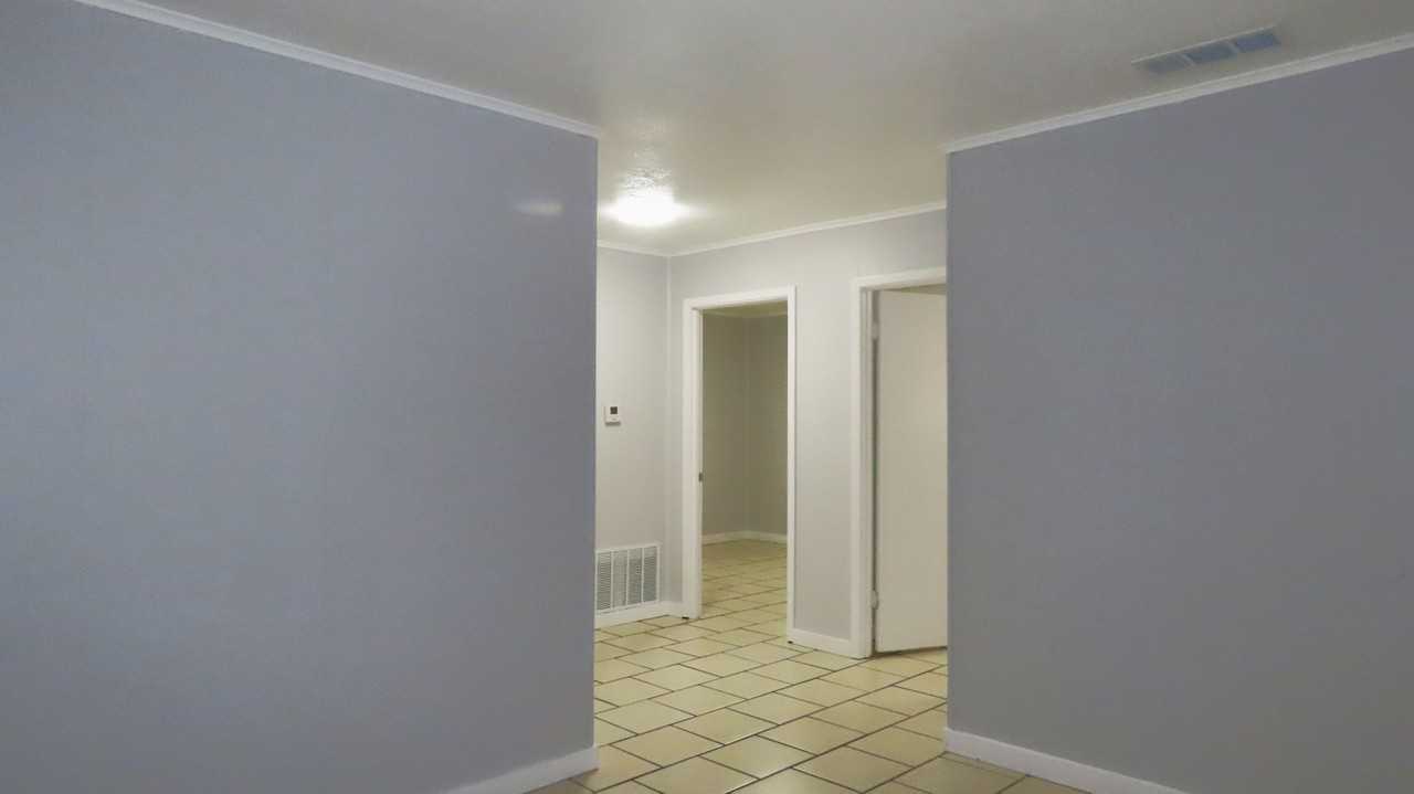 1629 W Mims St #102 - Photo 5 of 19