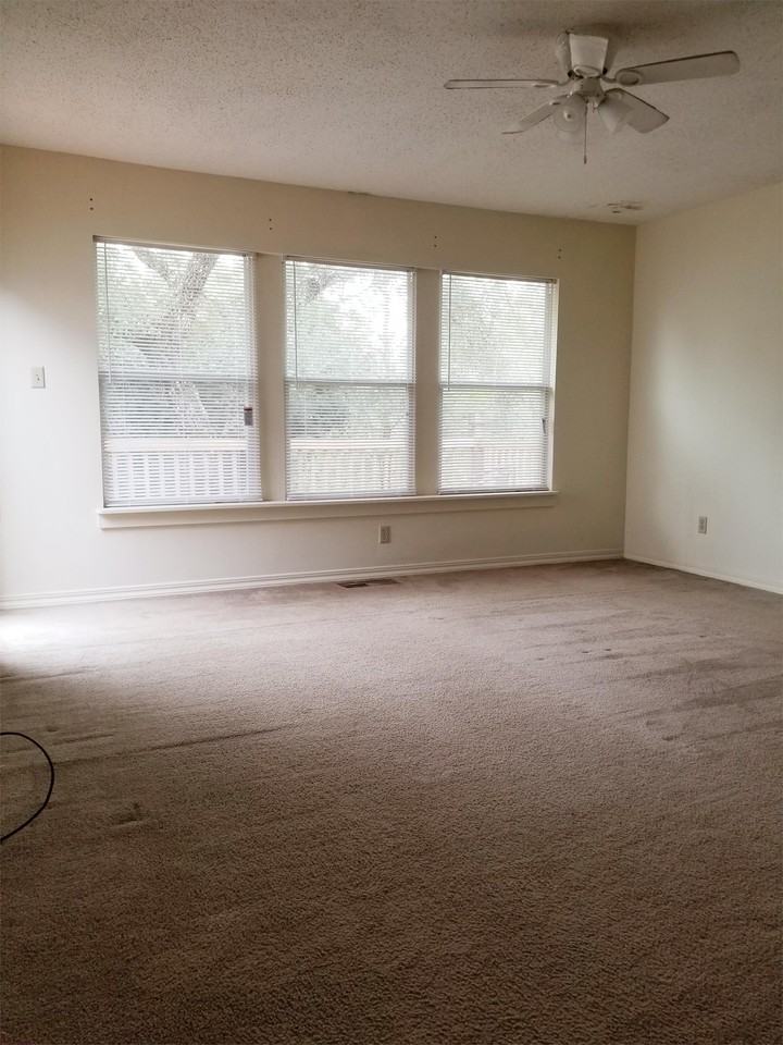 8104 Fairway Villa Dr #1 - Photo 6 of 10