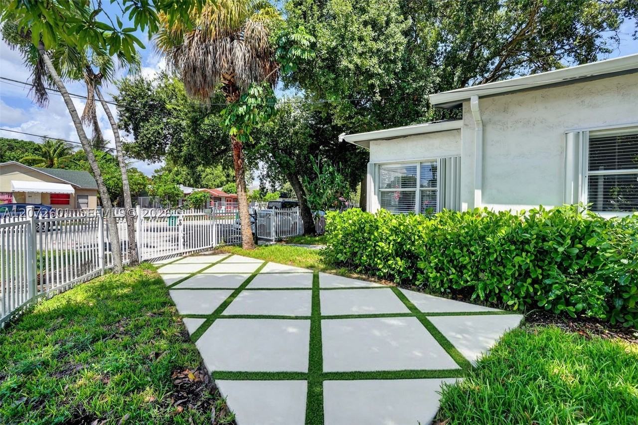 2935 Nw 14th Ave #A - Photo 5 of 26