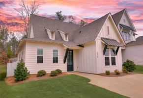 featured image of 648 Village Dr