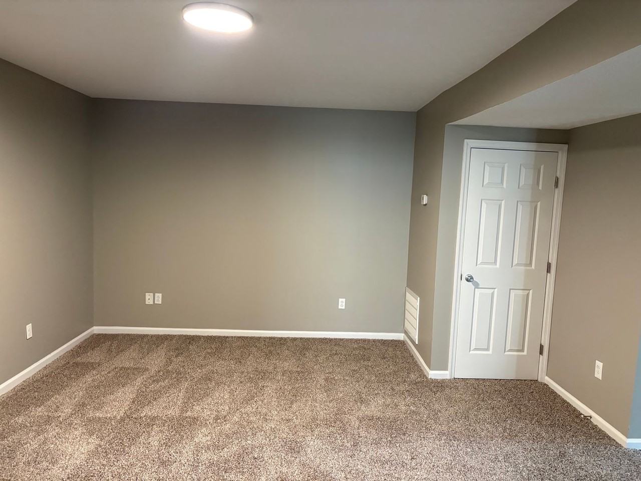 303 Timothy Way - Photo 7 of 25