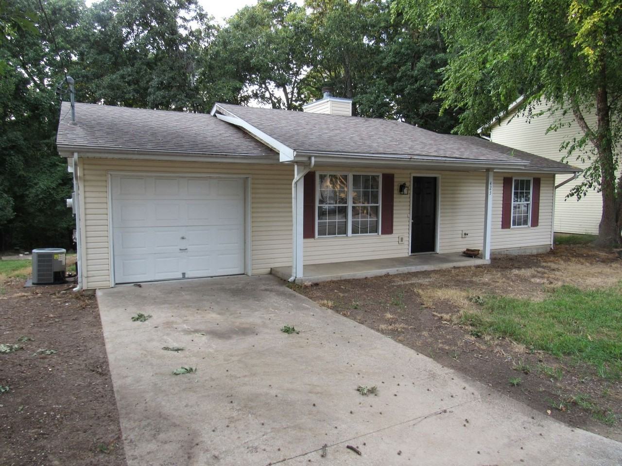 1531 Cherokee Rd - Photo 2 of 13
