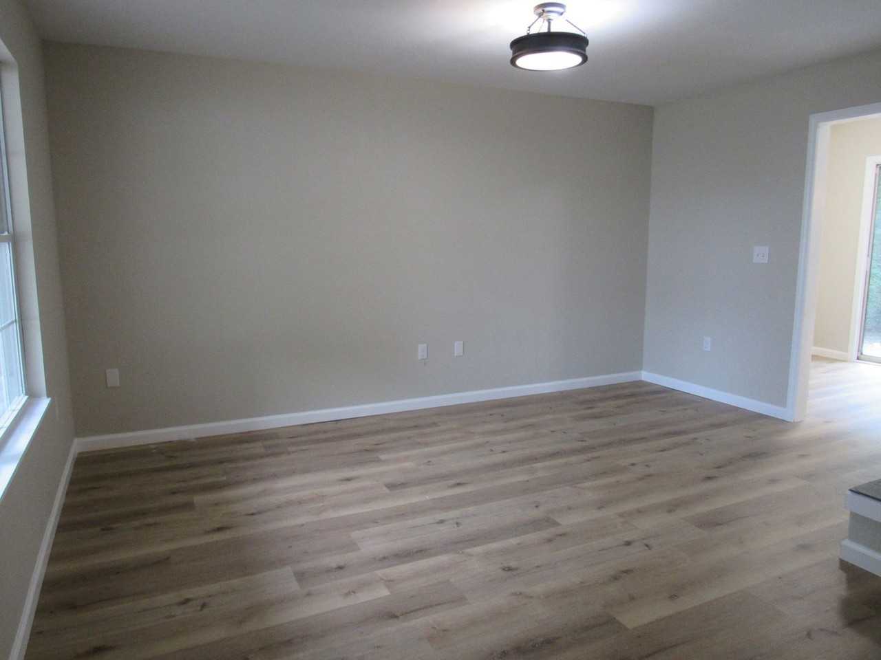 1531 Cherokee Rd - Photo 4 of 13