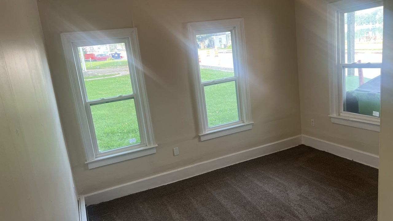 305 Madison St #1 - Photo 2 of 14