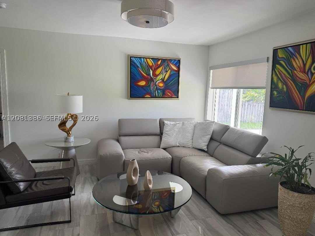 2710 Grant St - Photo 2 of 22