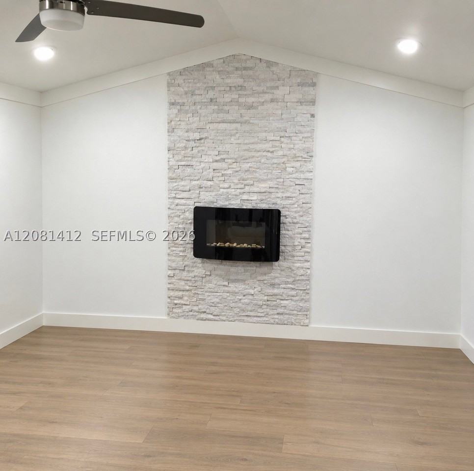 23115 Barwood Park Ln - Photo 7 of 23