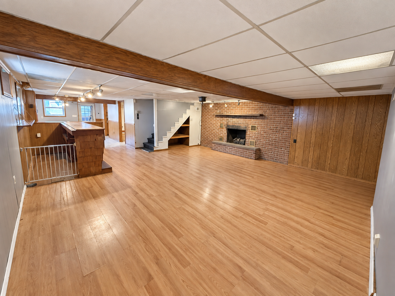 946 Wood St #2 - Photo 2 of 11
