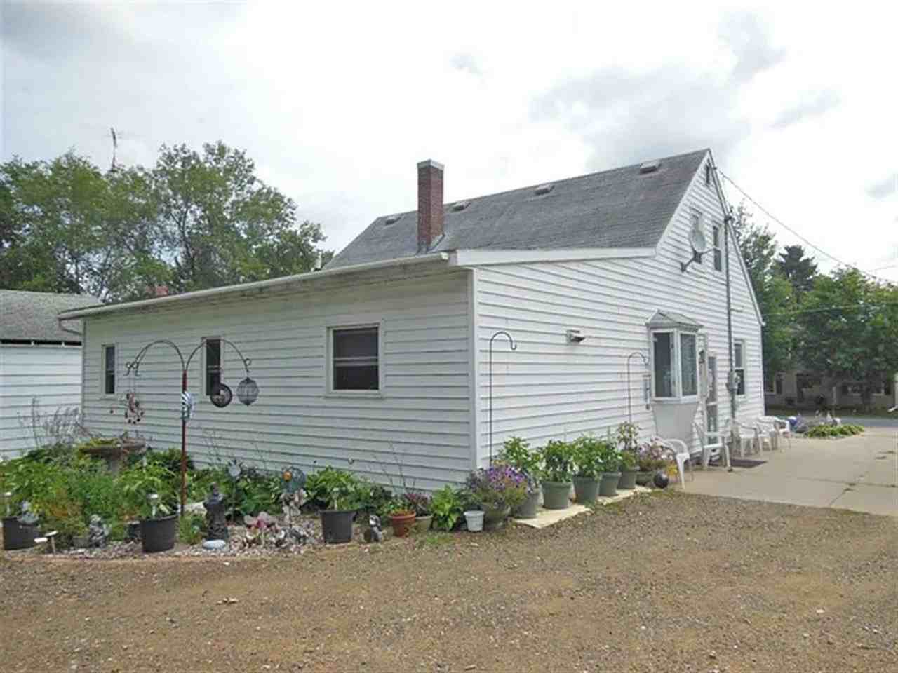 1502 S Chestnut Ave - Photo 4 of 28
