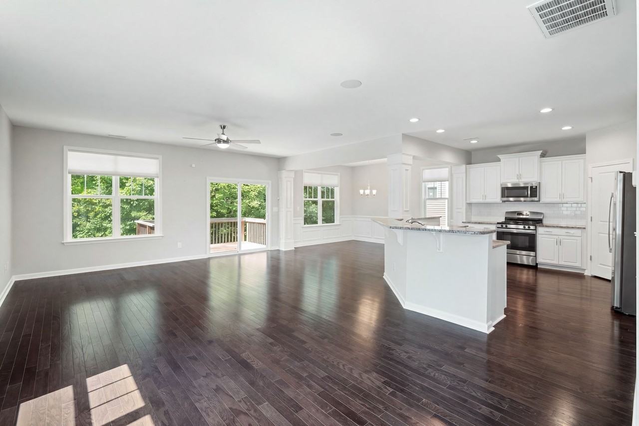 306 Garden Walk Dr - Photo 4 of 26