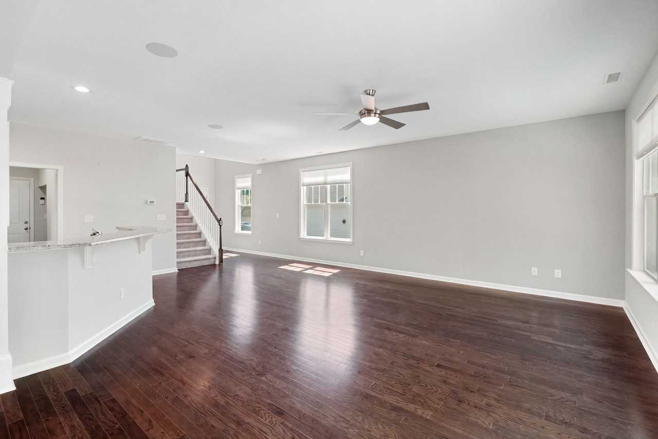 306 Garden Walk Dr - Photo 6 of 26