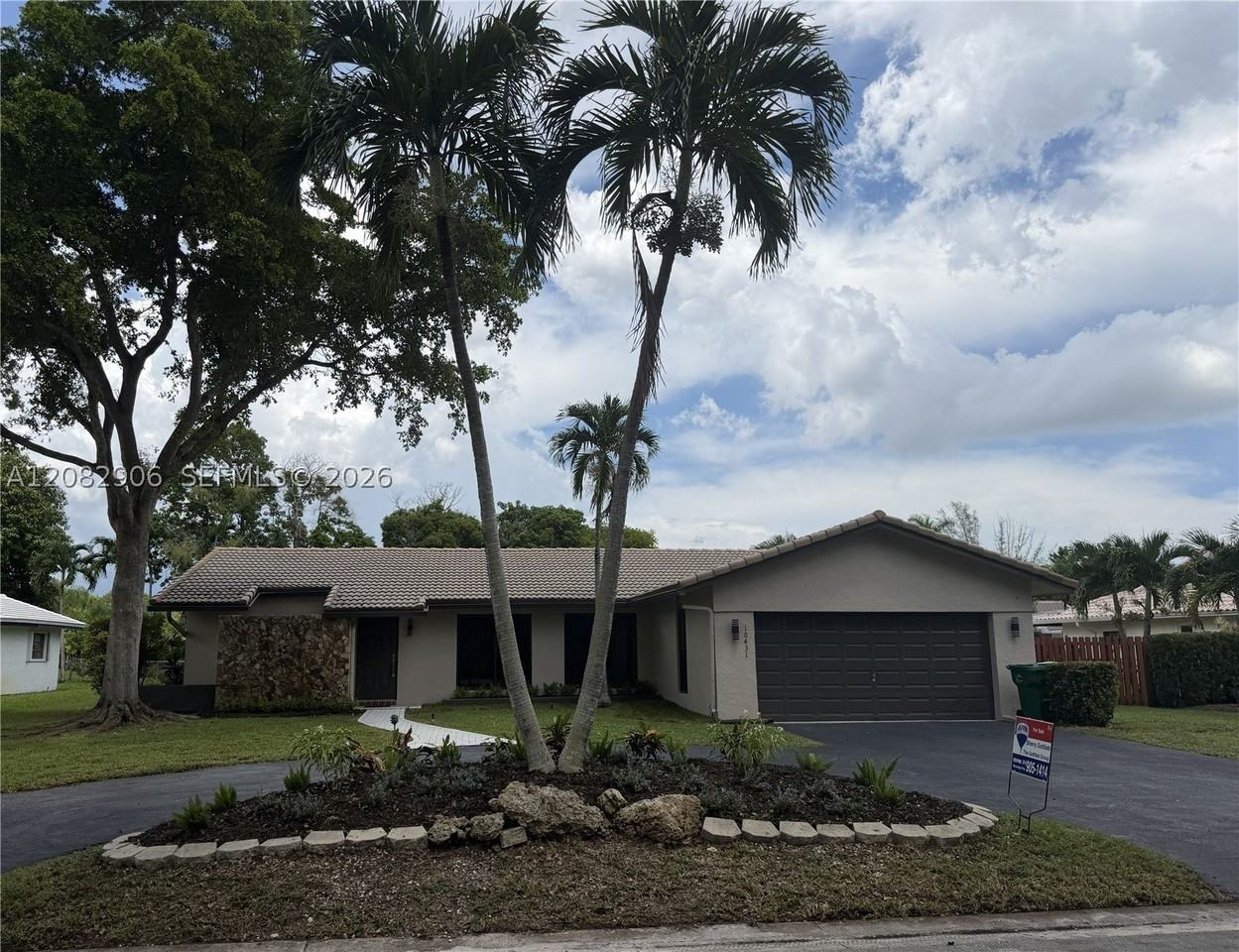 10431 Nw 1st Ct - Photo 2 of 39